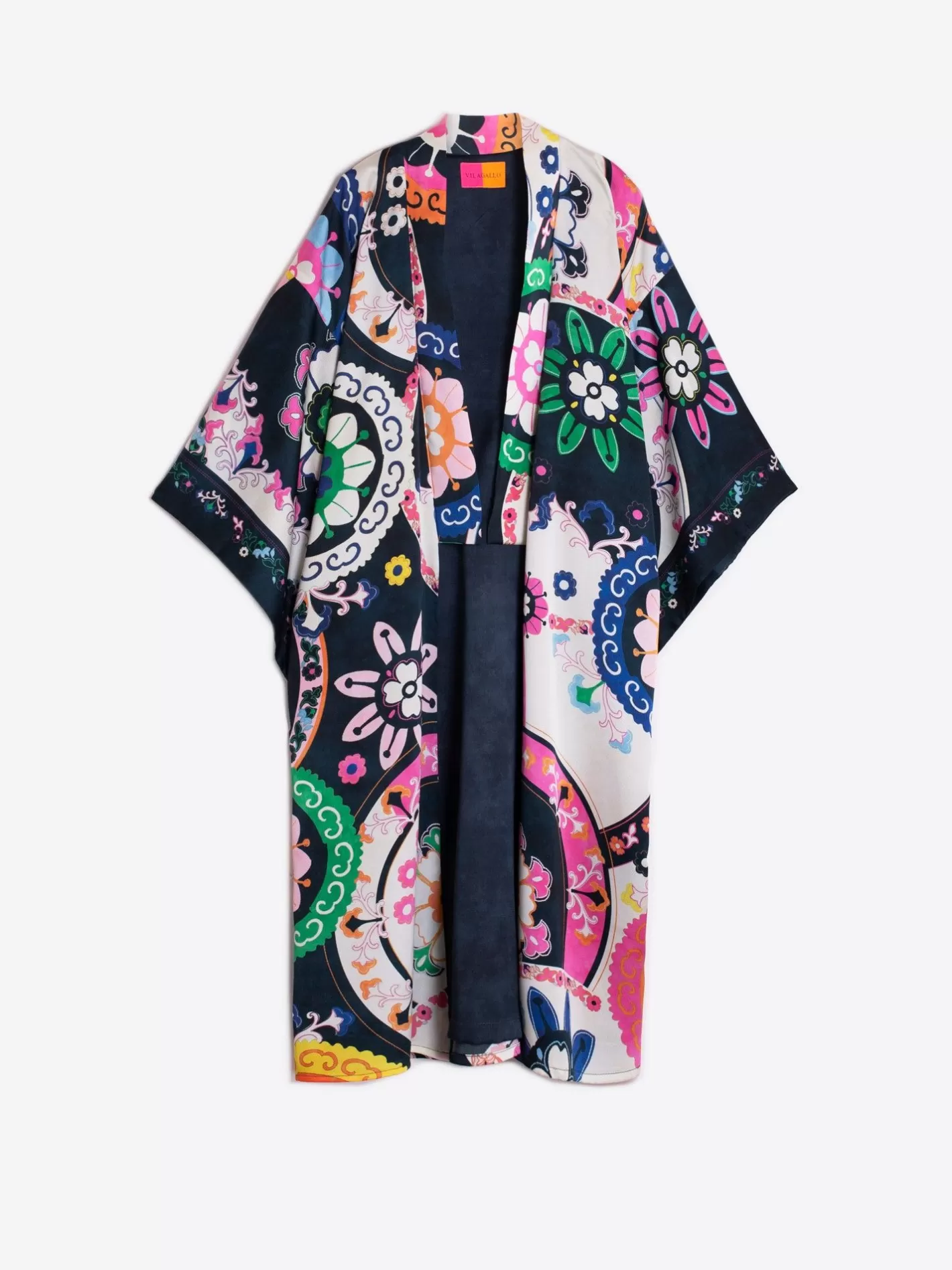 abrigo_kimono_suzani_2.webp Abrigos | Vilagallo Abrigo Kimono Suzani