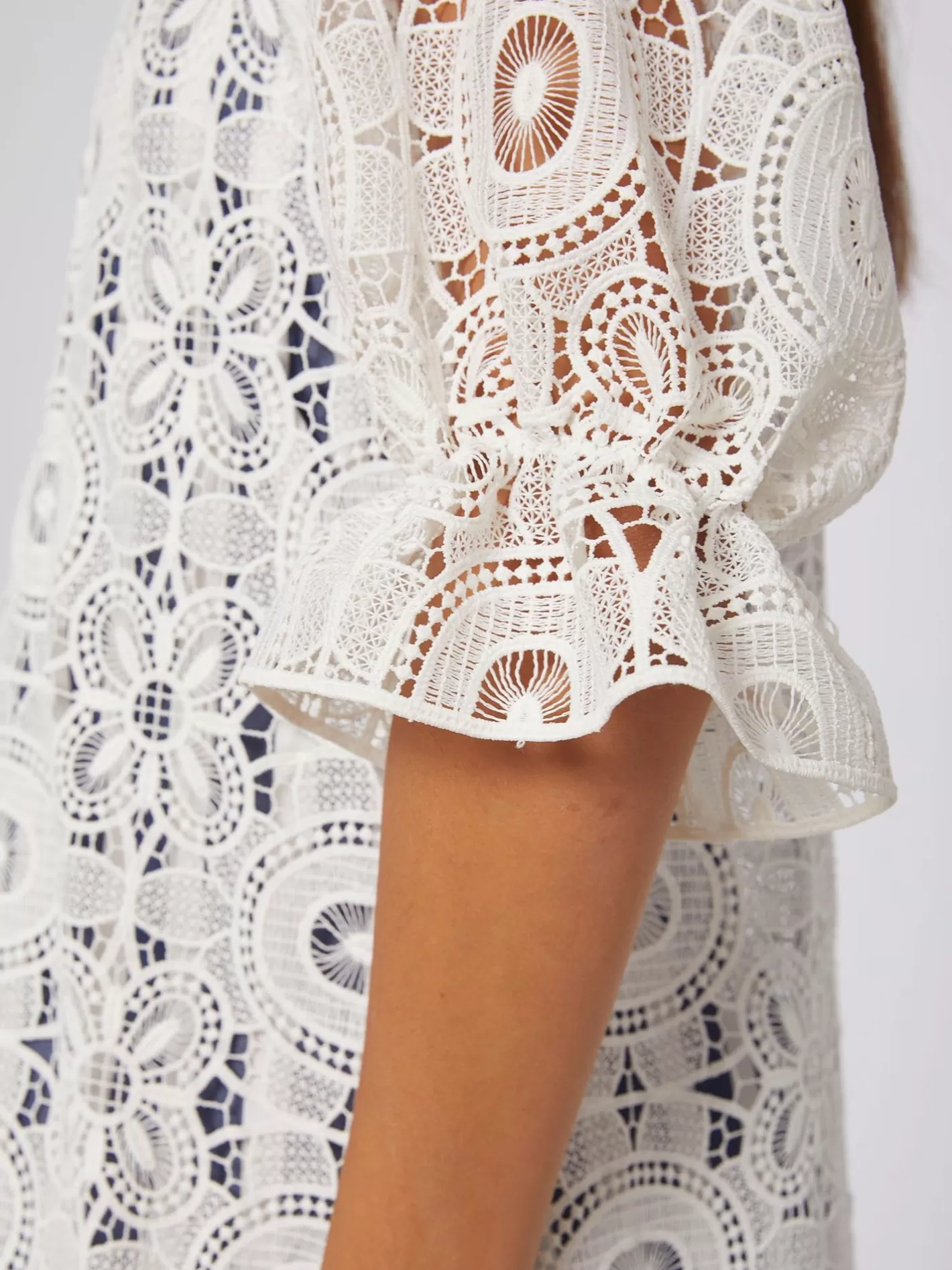 vestido_guipour_interior_rayas_2.webp Vestidos | Vilagallo Vestido Guipour Interior Rayas