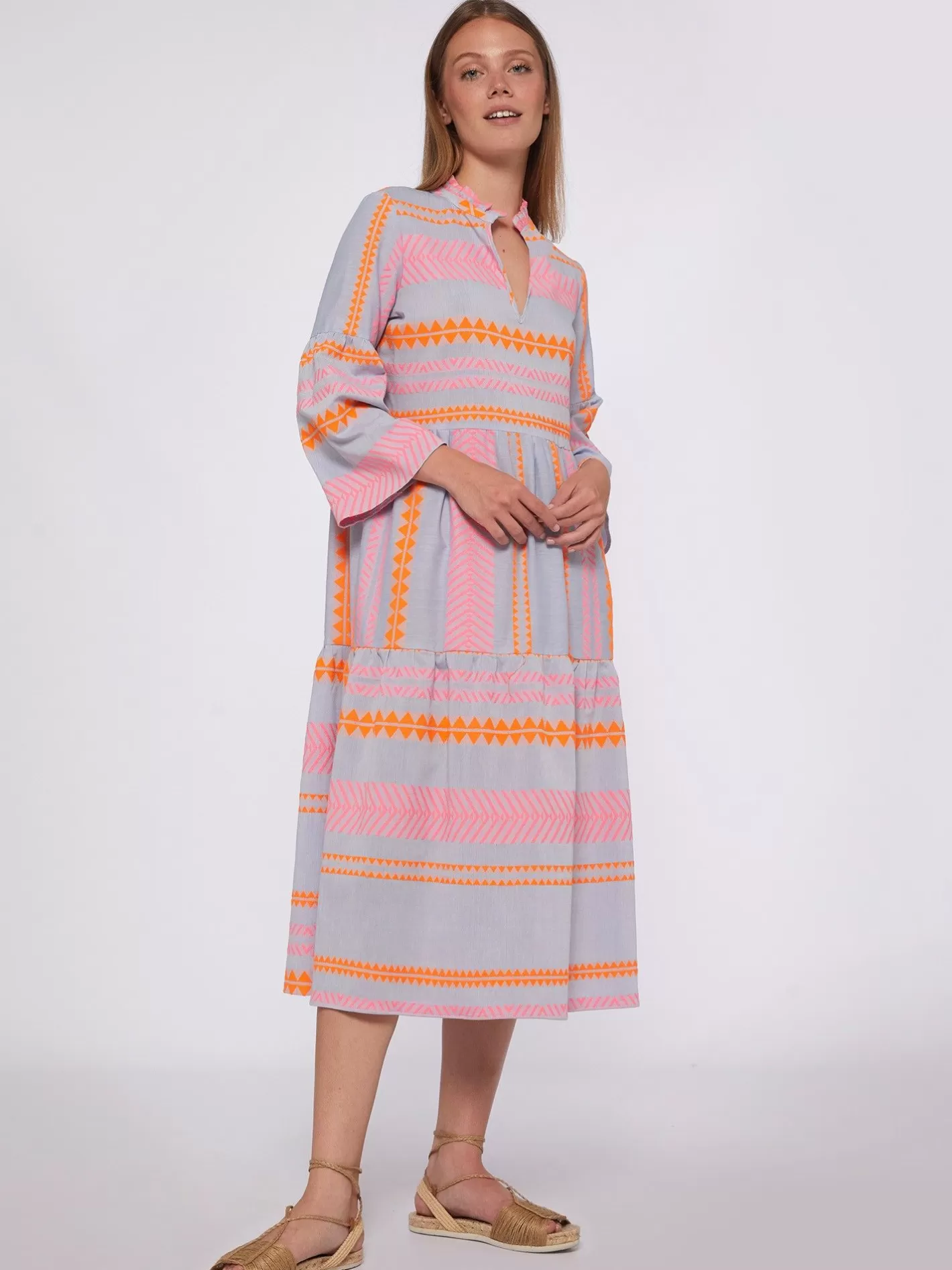 Vestidos | Vilagallo Vestido Volante Jacquard Milos Fluor